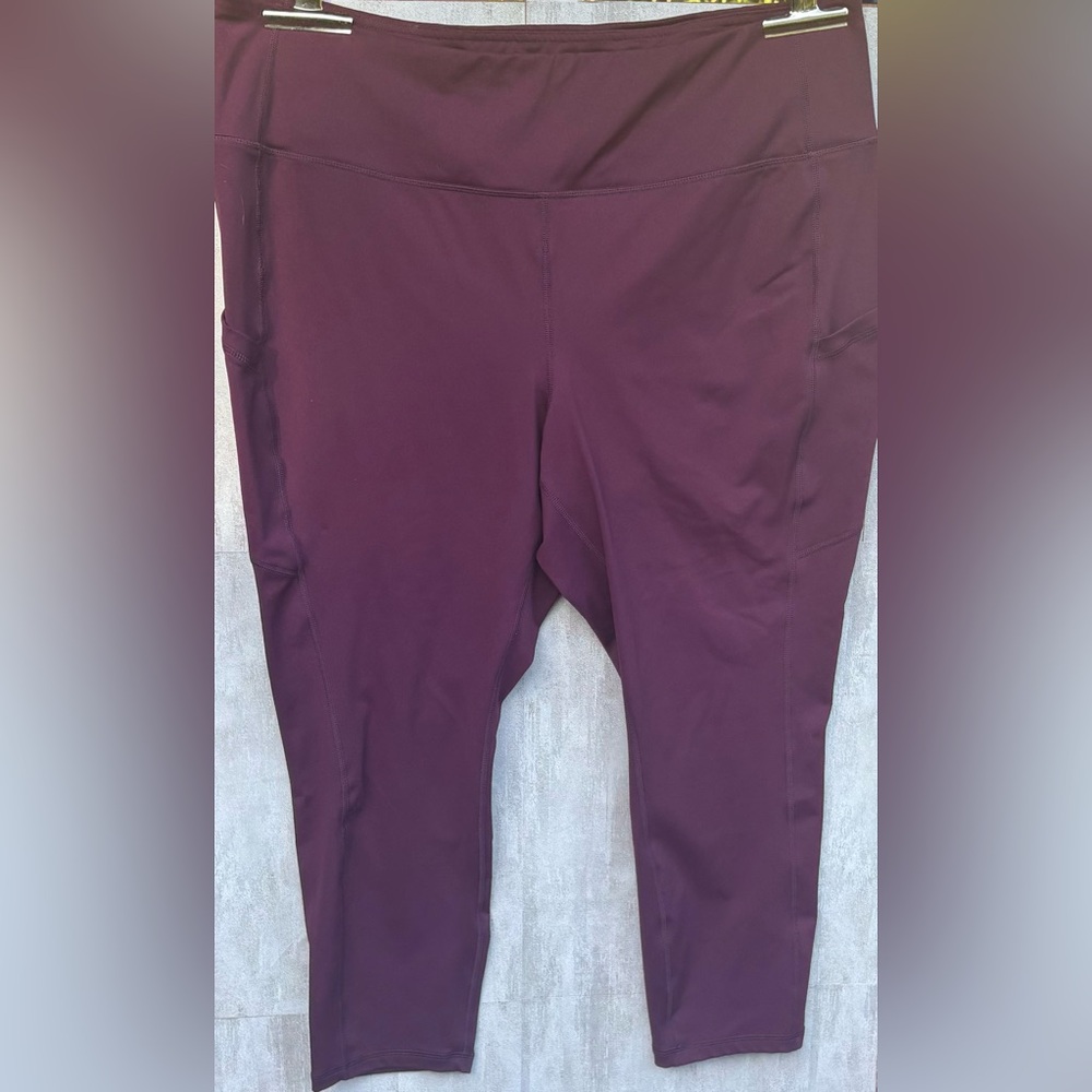 Pretty Plum exercise leggings